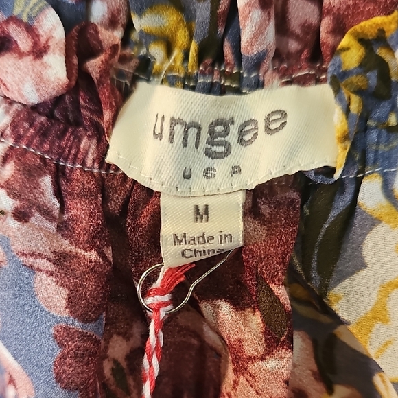 Floral Off-Shoulder Dress - Picture 2 of 11